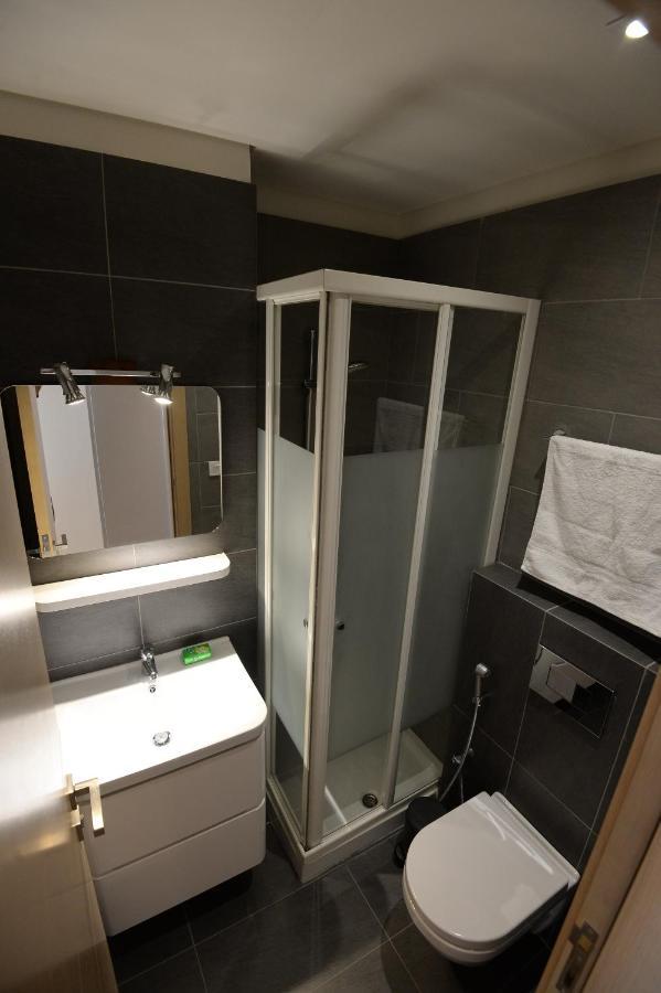 Nest 1 Hotel Бейрут Екстериор снимка